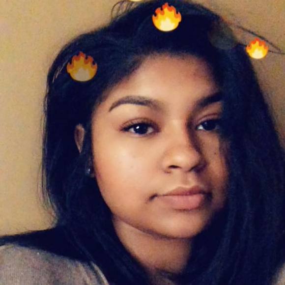 Meet your Posher, Tamia - Picture 1 of 1